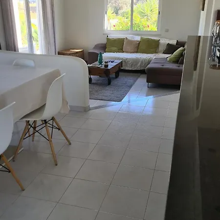 Villa House With Private Pool, Sea And Marina Views